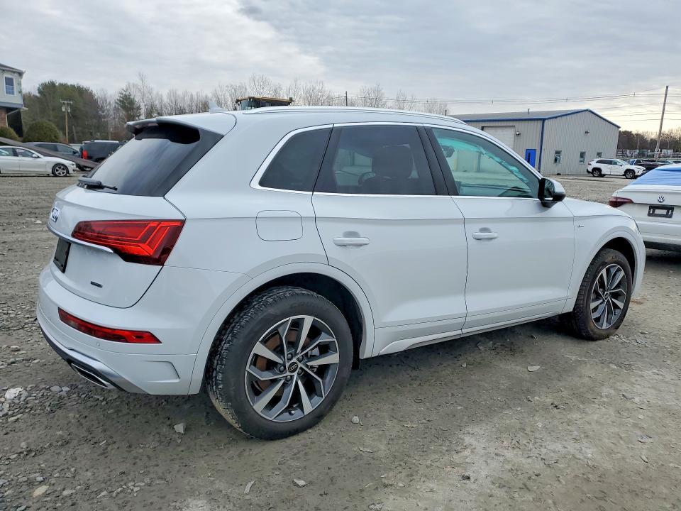 2024 Audi Q5 Premium Plus 45