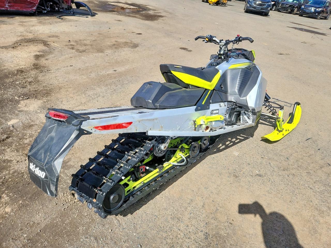 2018 Skidoo Snowmobile