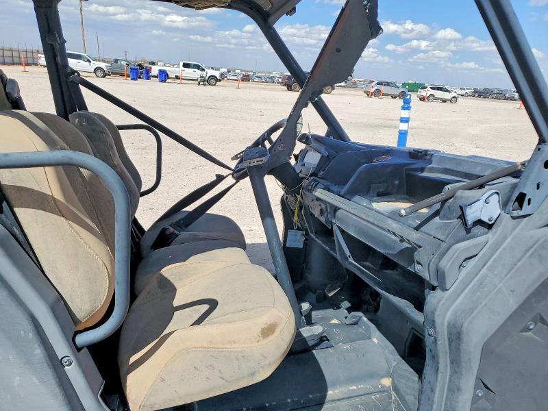 2021 Can-Am Defender Utility Vehicle