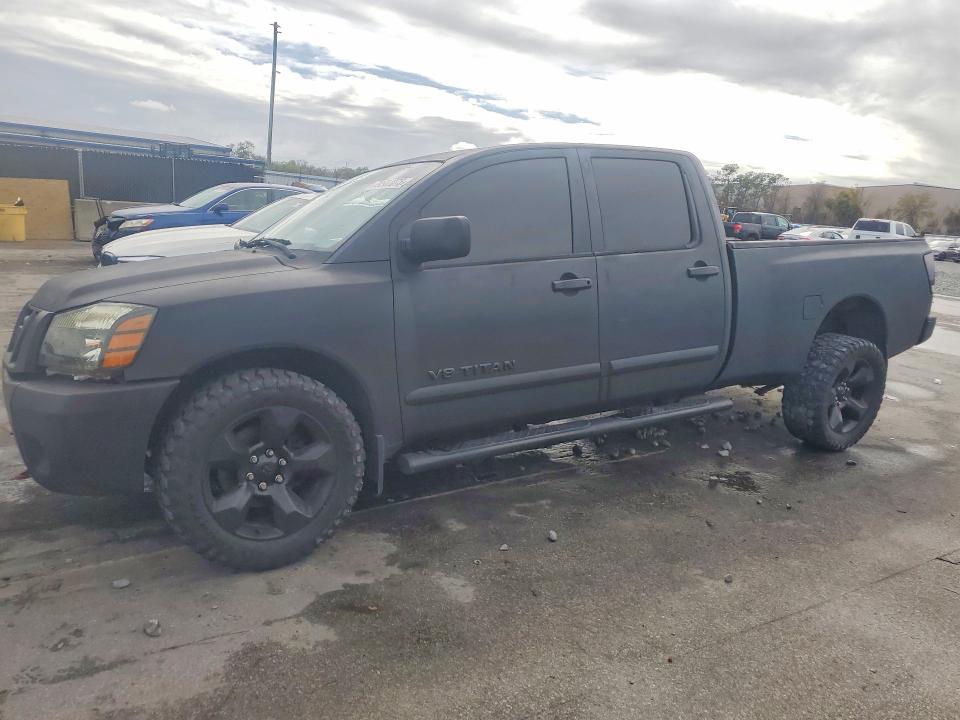 2010 Nissan Titan SE