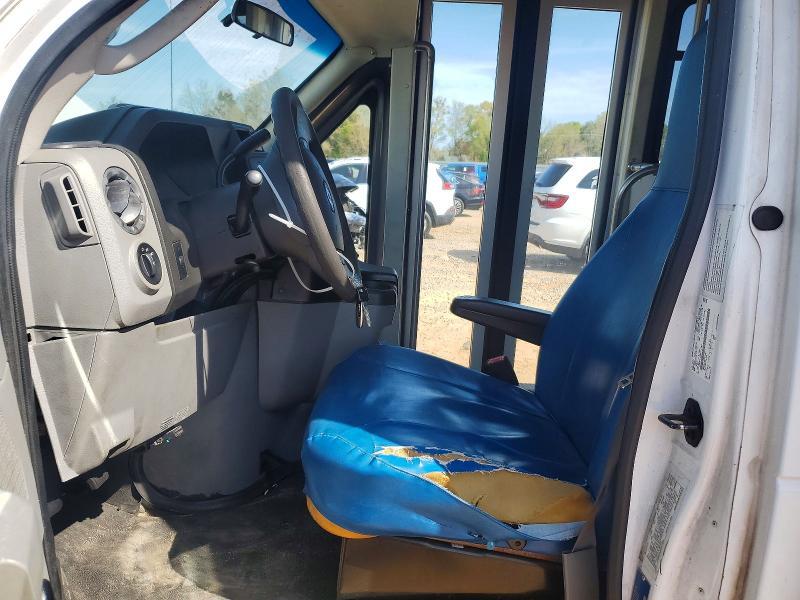 2016 Ford Econoline E350 Super Duty Cutaway van