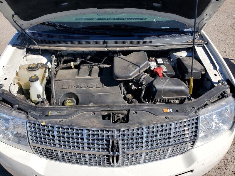 2009 Lincoln Townhouse MKX