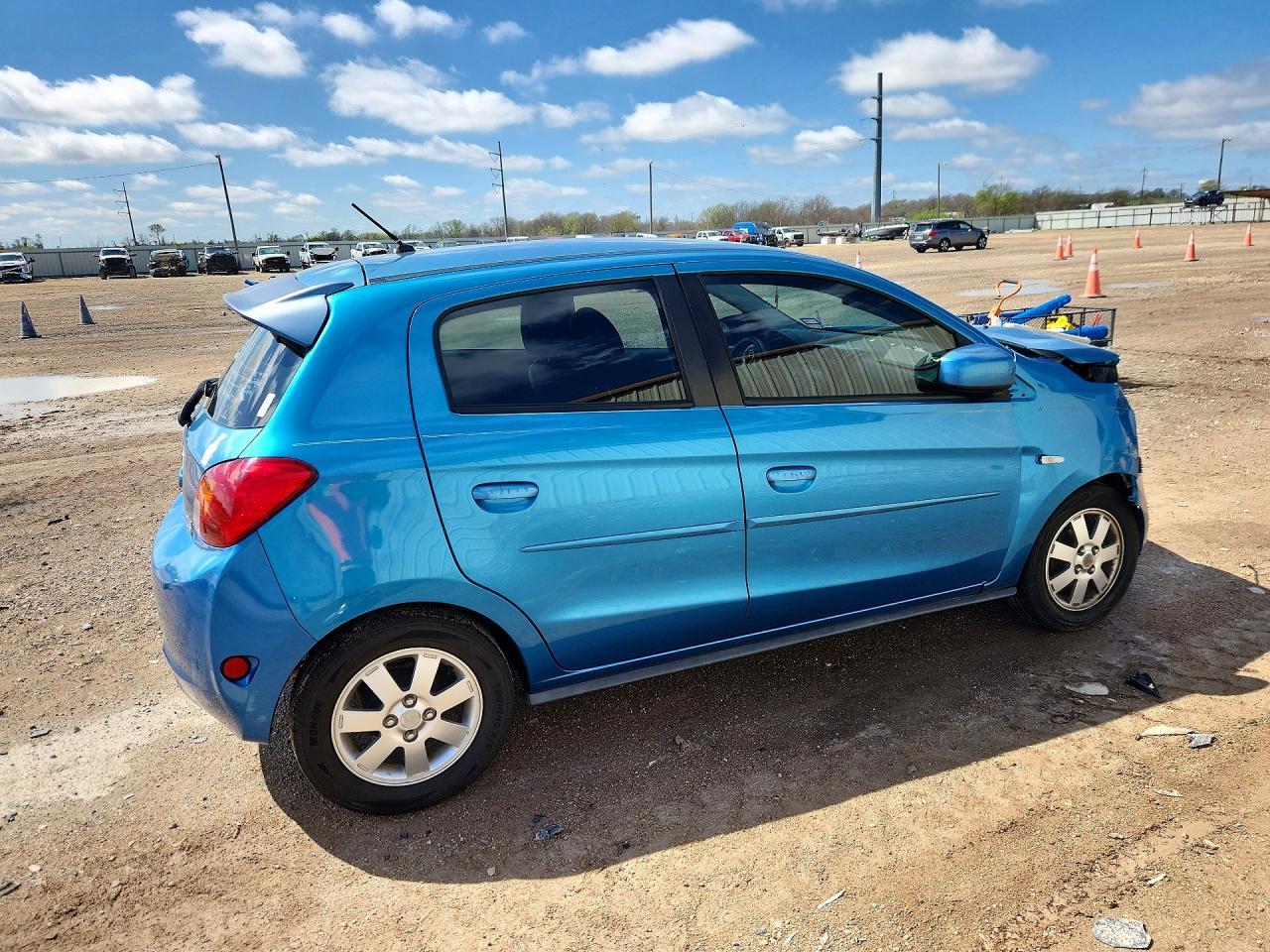2015 Mitsubishi Mirage es