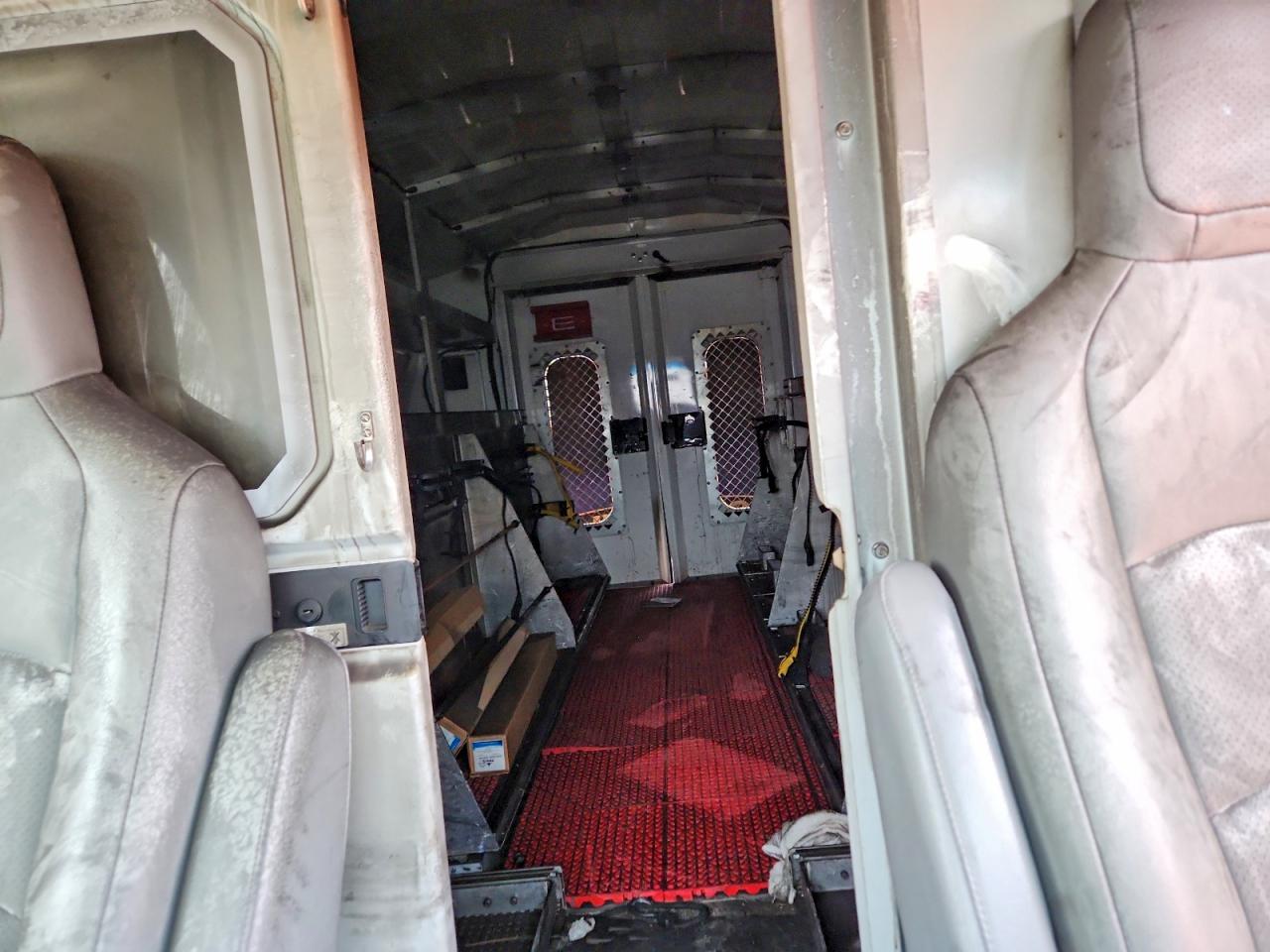 2019 Ford Econoline E350 Super Duty Cutaway Van