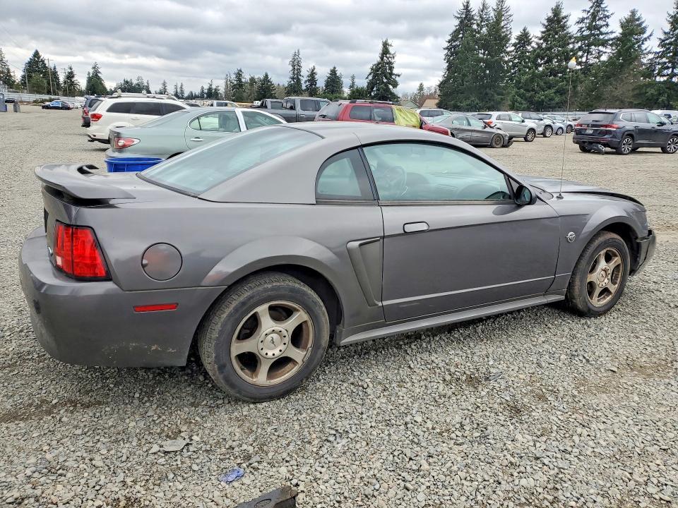 2004 Ford Mustang