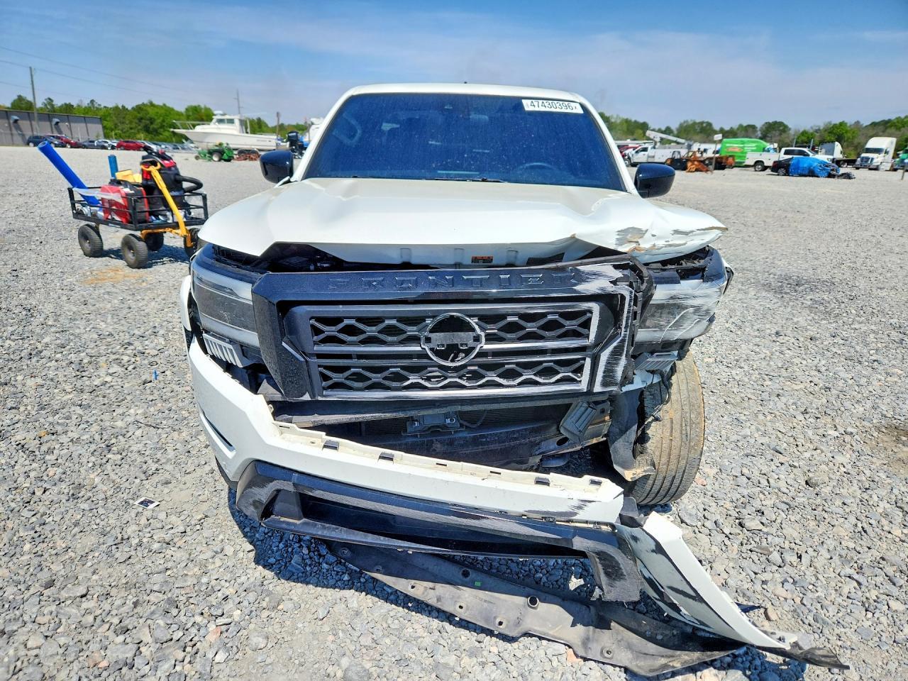 2023 Nissan Frontier SV