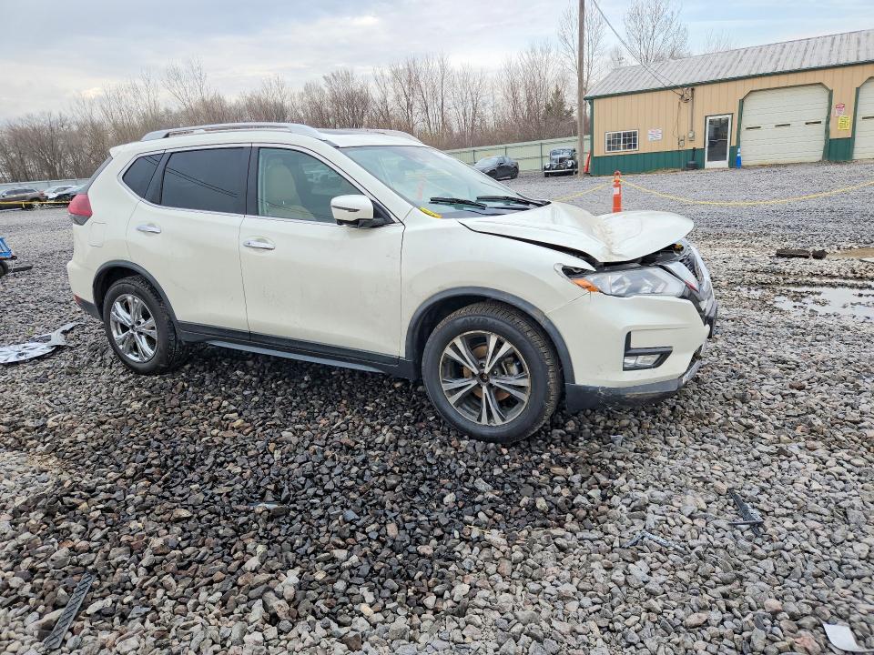 2019 Nissan Rogue sv