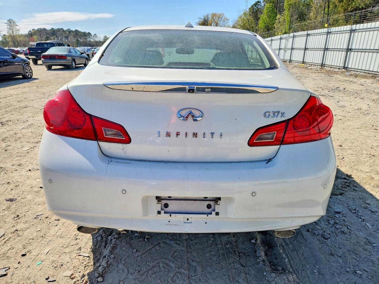 2013 Infiniti G37 Sedan x