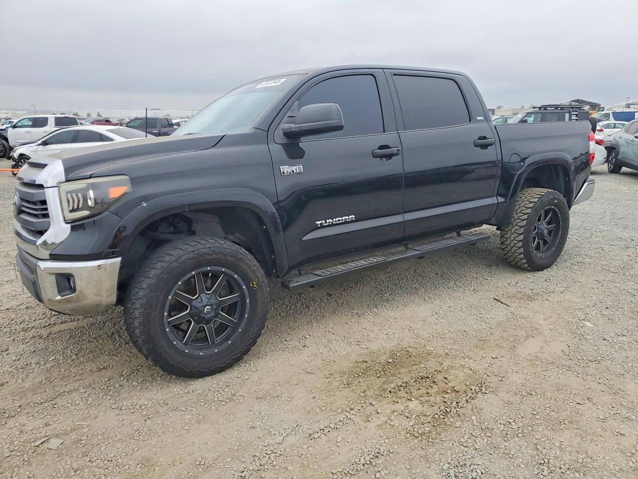 2014 Toyota Tundra SR5