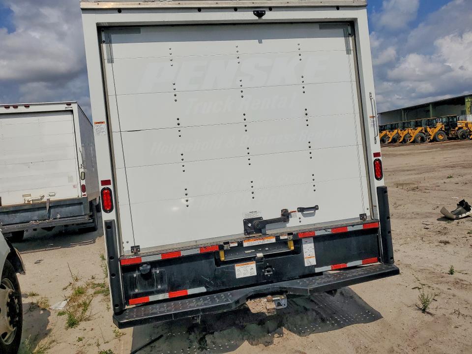 2023 GMC Savana BOX Truck