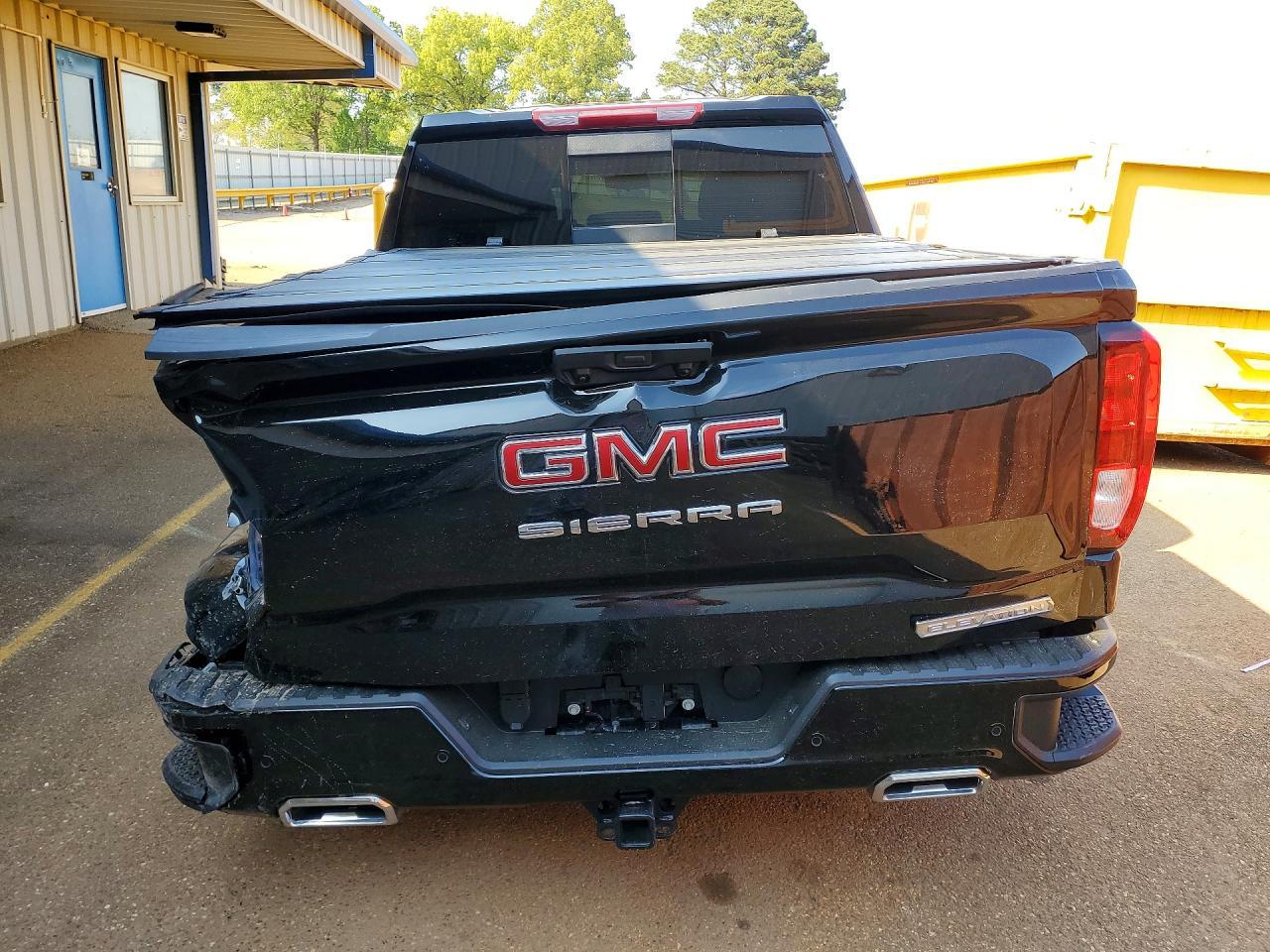 2026 GMC Sierra K1500 Elevation