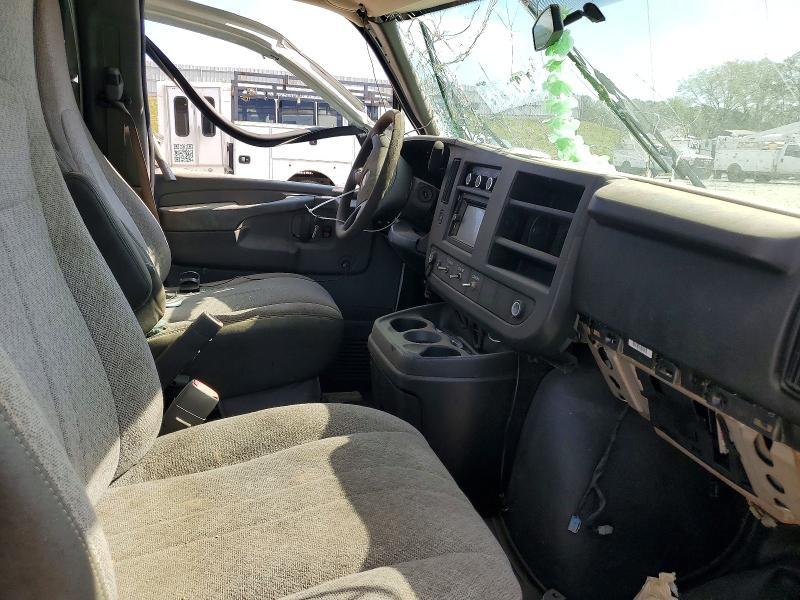 2013 Chev Express G3500