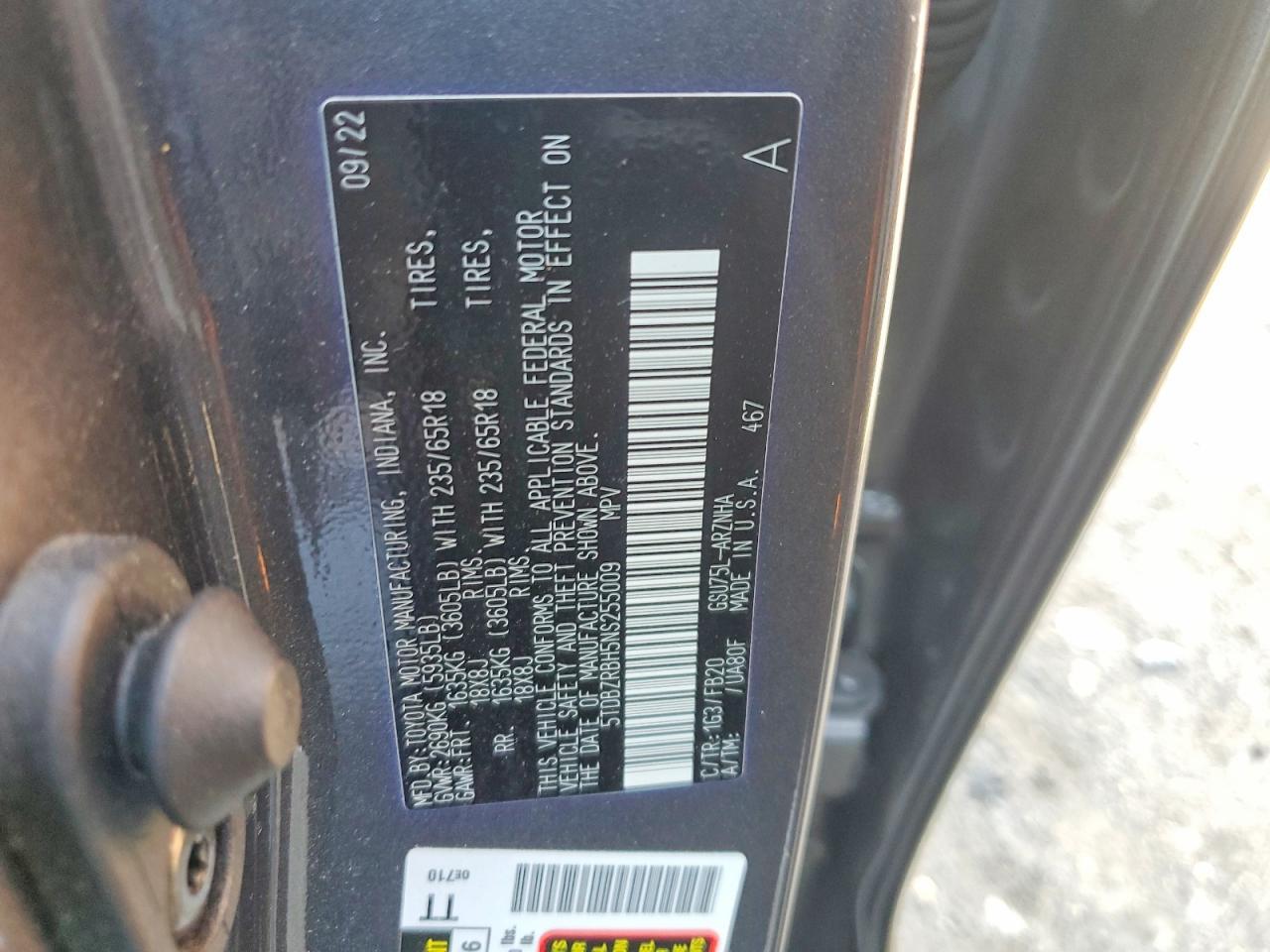 2022 Toyota Highlander le