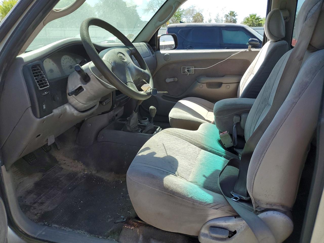 2002 Toyota Tacoma Base