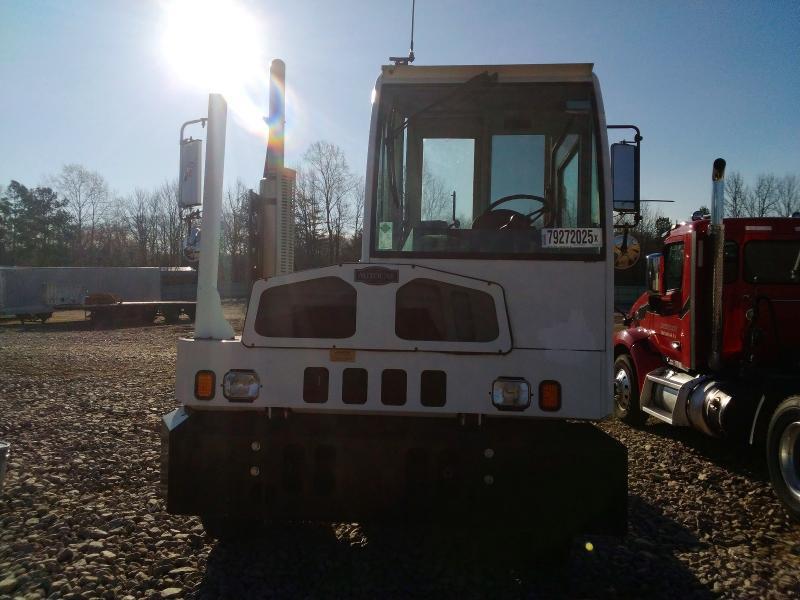2016 Autocar Llc 2016 Autocar XSPOTTER-OFF Yard Truck