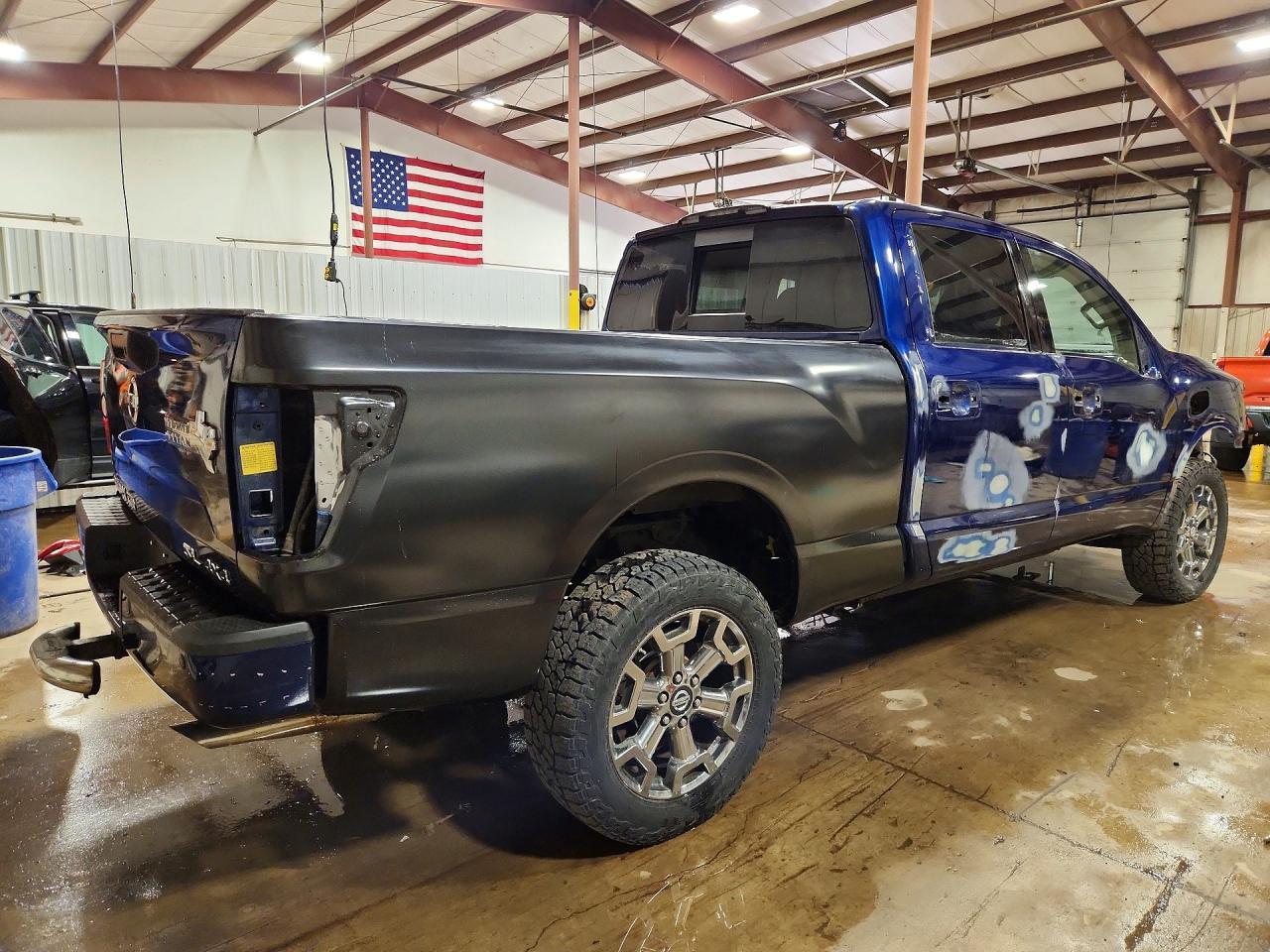 2017 Nissan Titan XD SL