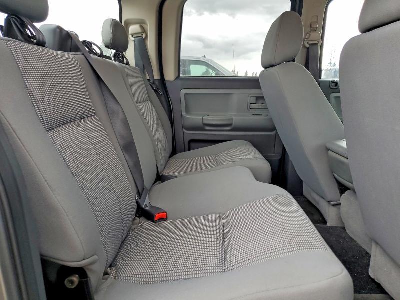 2011 Dodge Dakota SLT