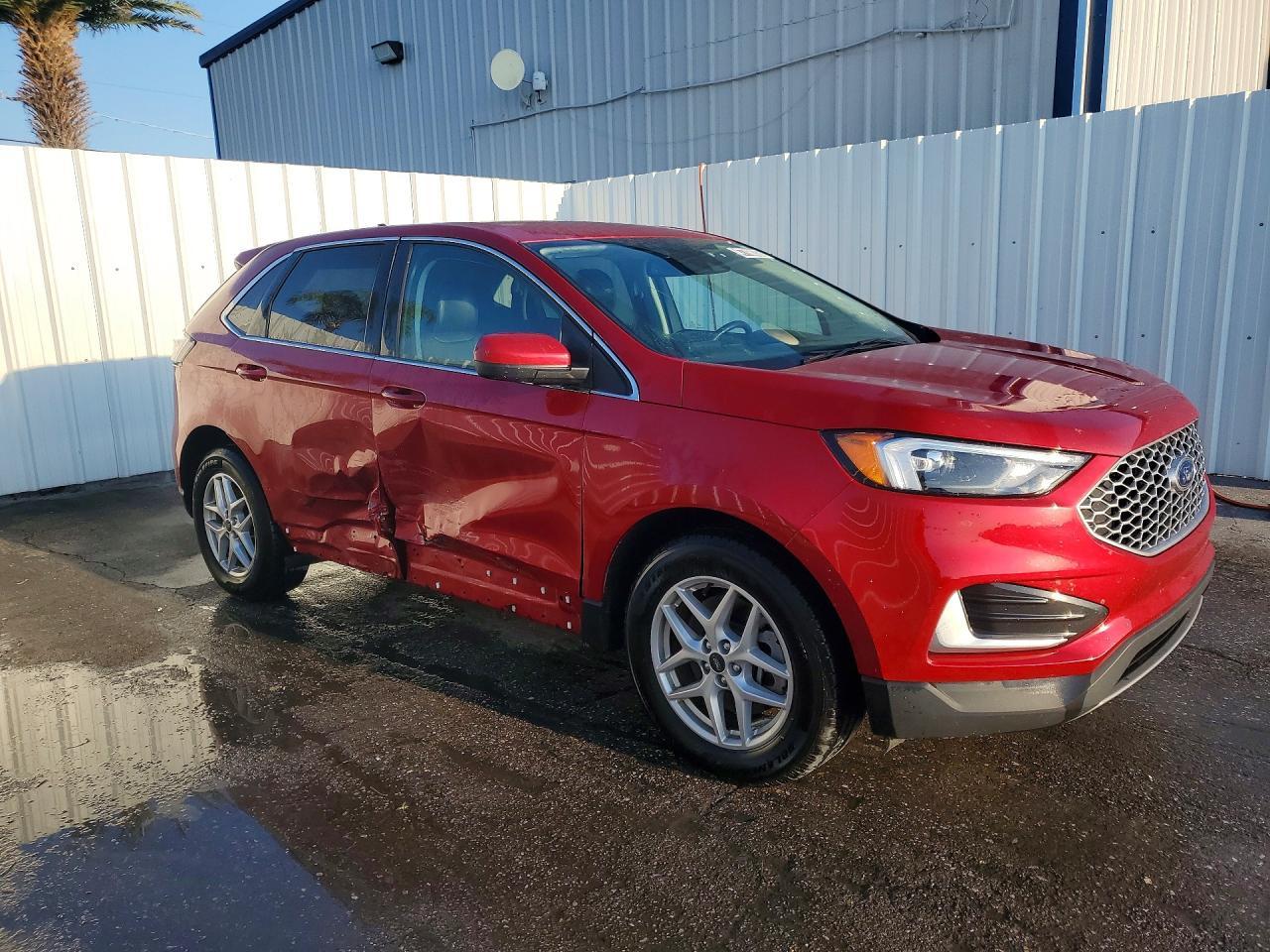 2024 Ford Edge sel