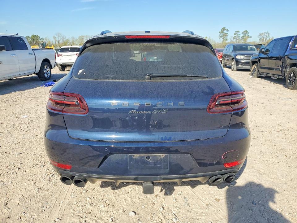 2017 Porsche Macan gts
