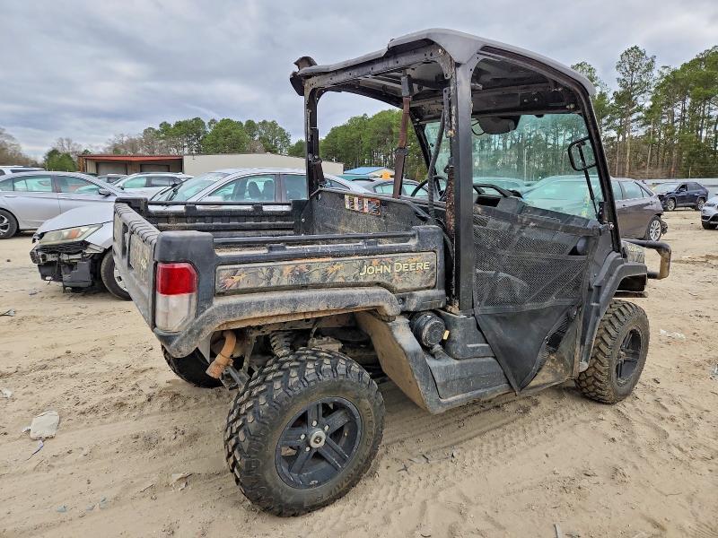 2019 John Deere XUV835M Utility Vehicle