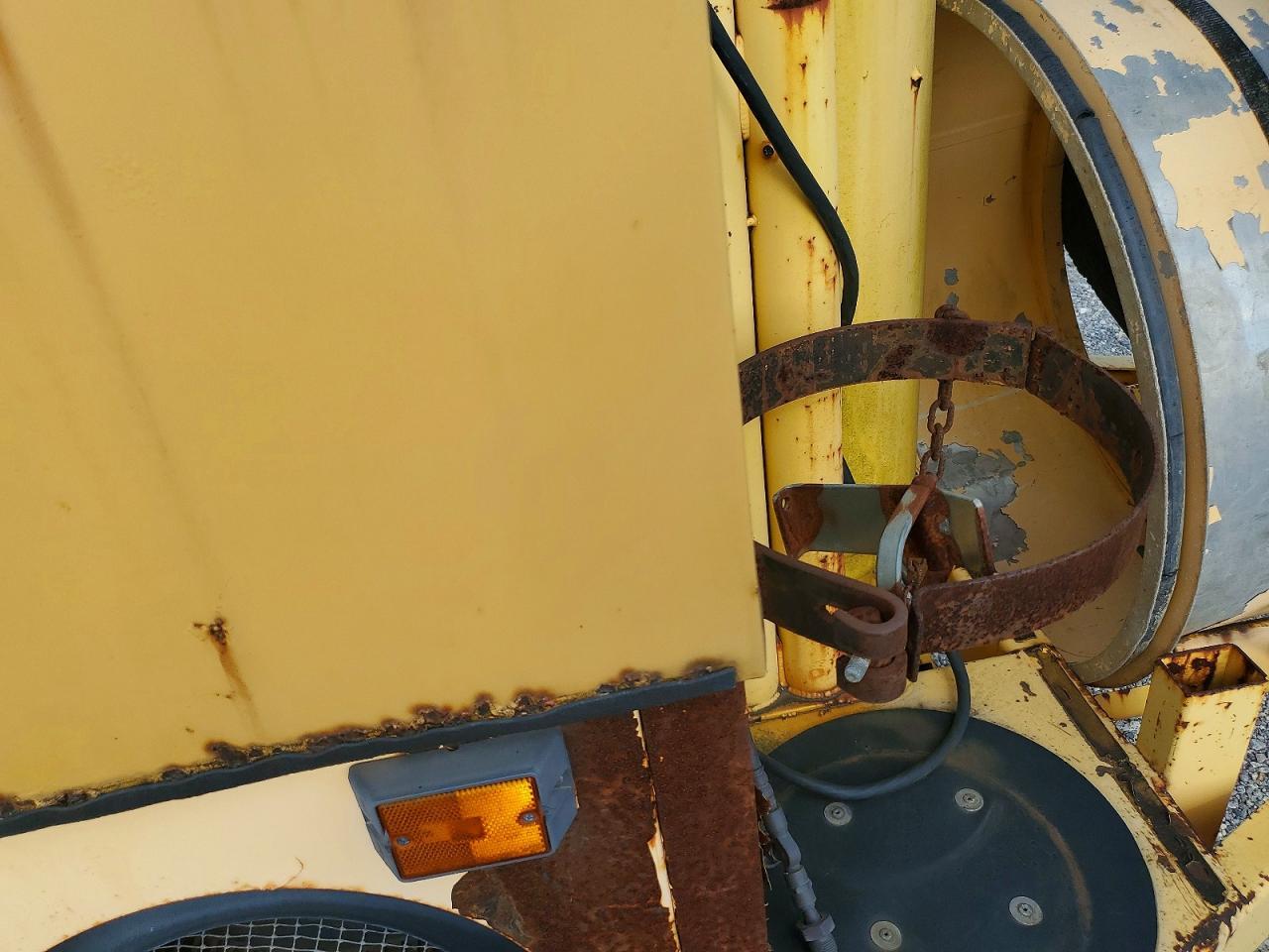 1997 Fenex 1997 Team Fenex F123KP Manhole Support Trailer