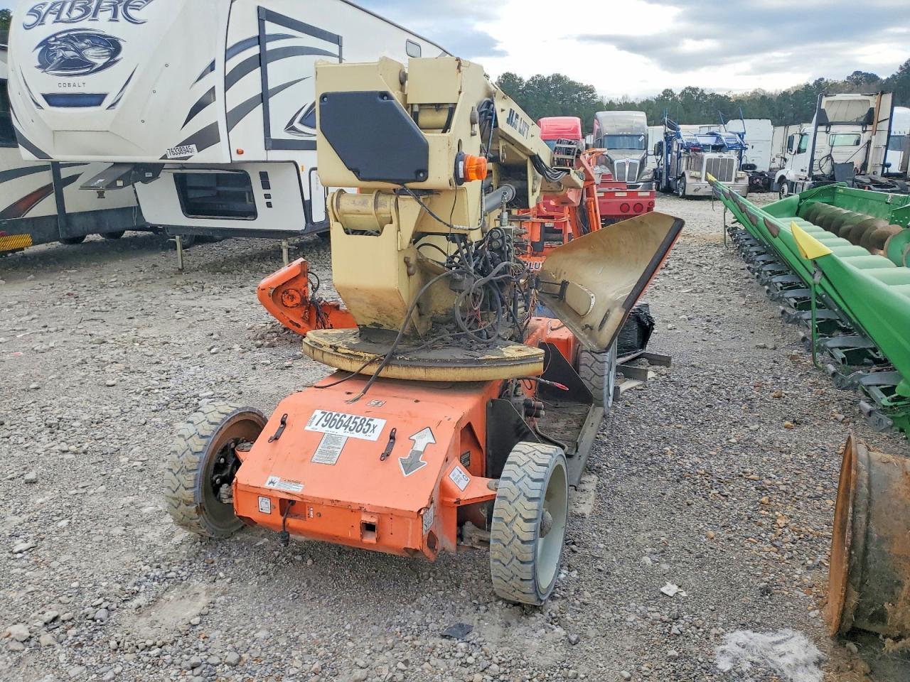 2010 JLG E400AJP Boom Lift