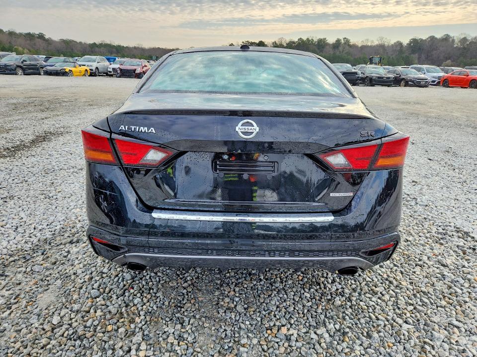 2022 Nissan Altima 2.0 sr