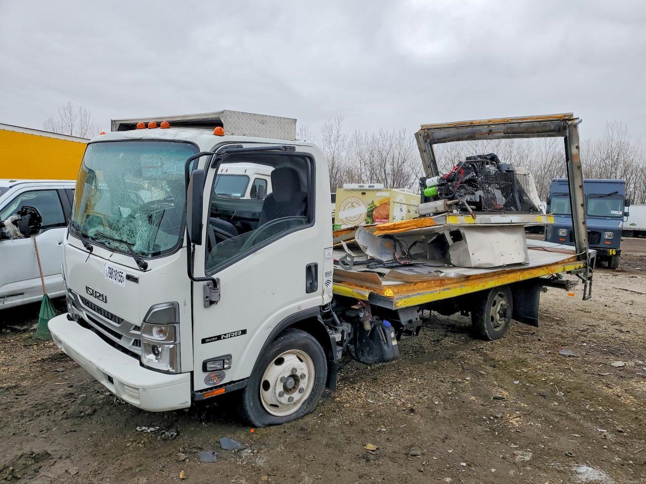 2023 Isuzu NRR Refrigerated BOX Truck