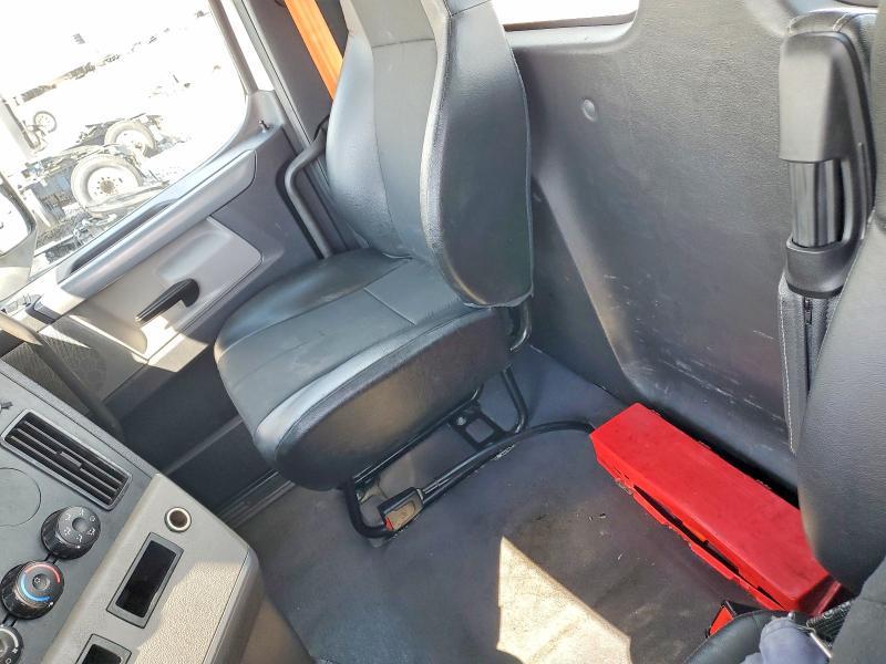 2021 Freigliner 2021 Freightliner Cascadia 1