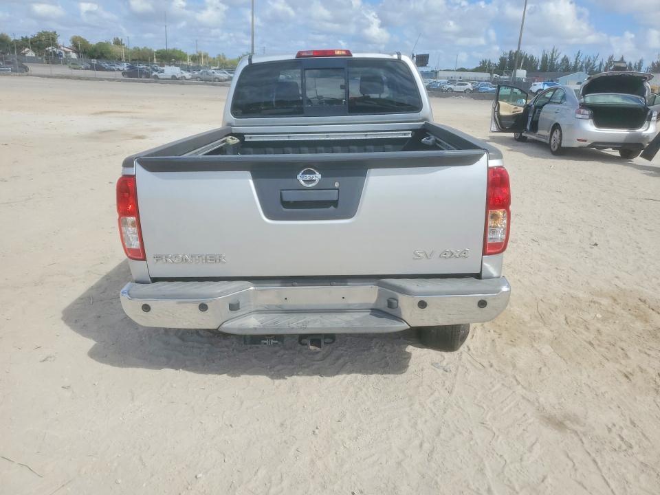 2015 Nissan Frontier SV