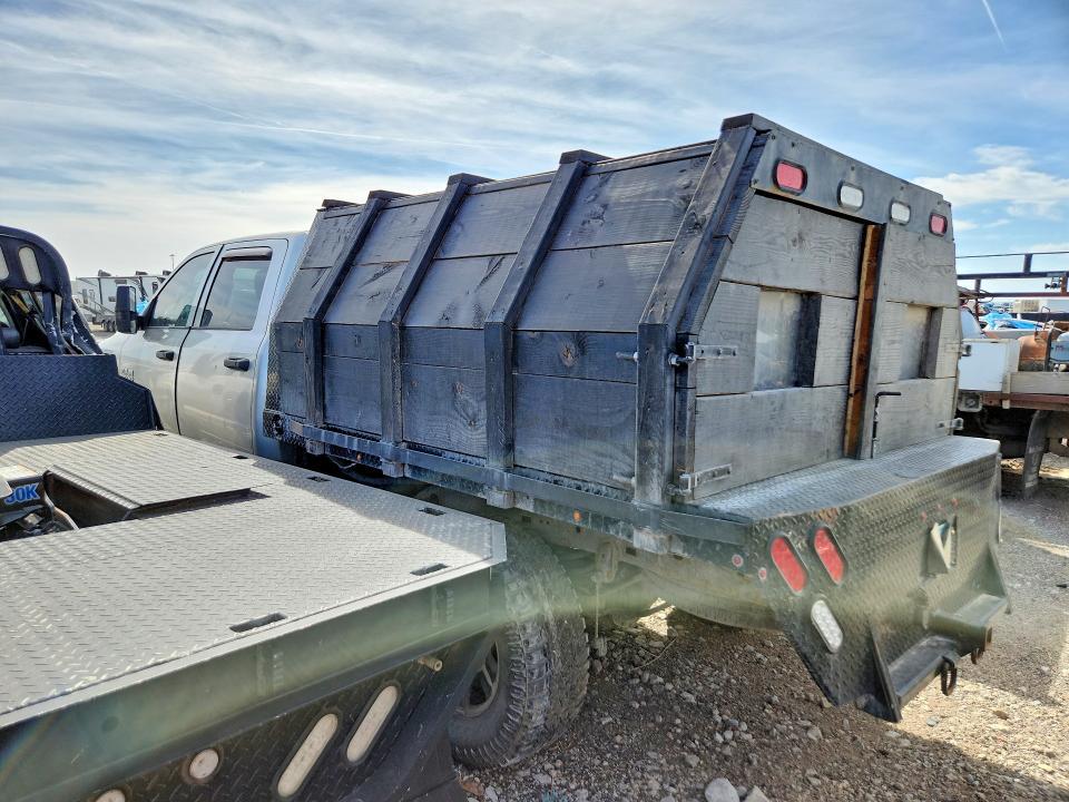 2015 Dodge RAM 2500 ST Flatbed Truck