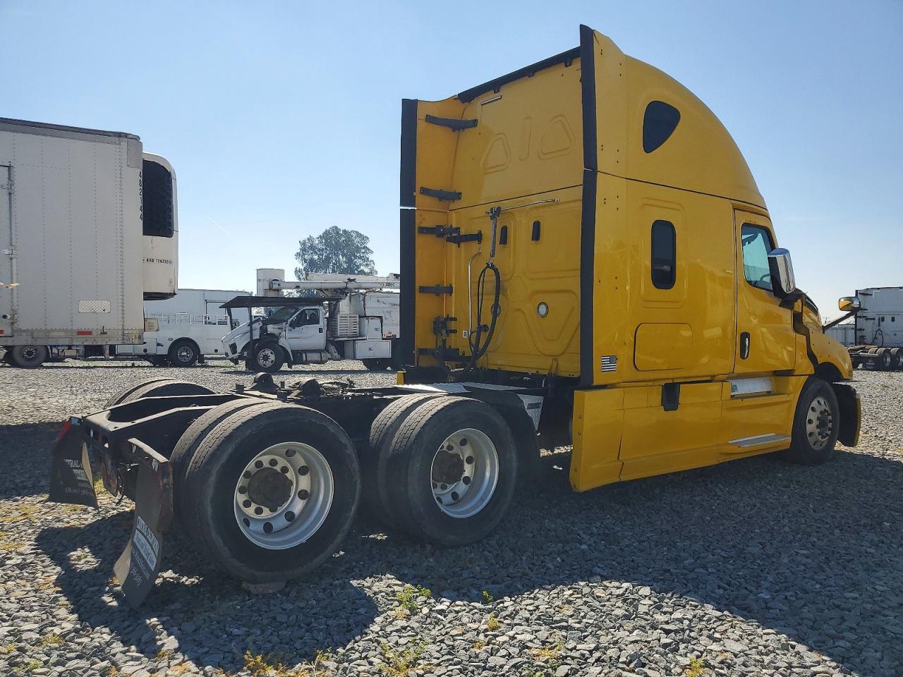 2019 Freigliner 2019 Freightliner Cascadia 126 Semi Truck