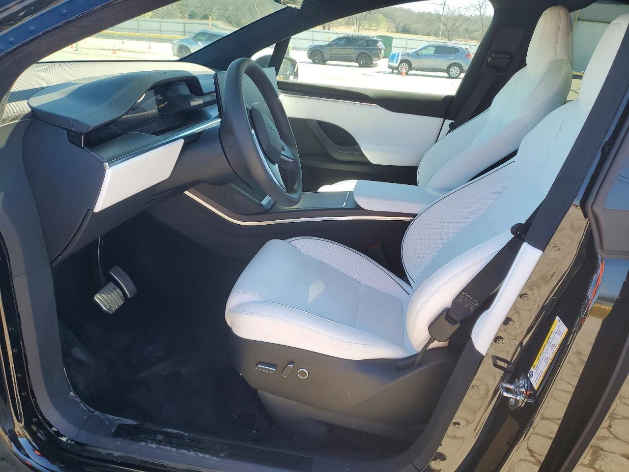 2025 Tesla Model x