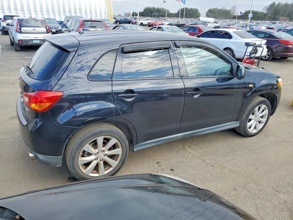 2013 Mitsubishi Outlander Sport es