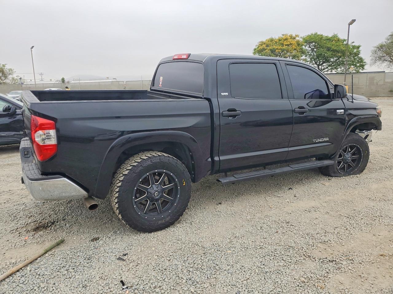 2014 Toyota Tundra SR5