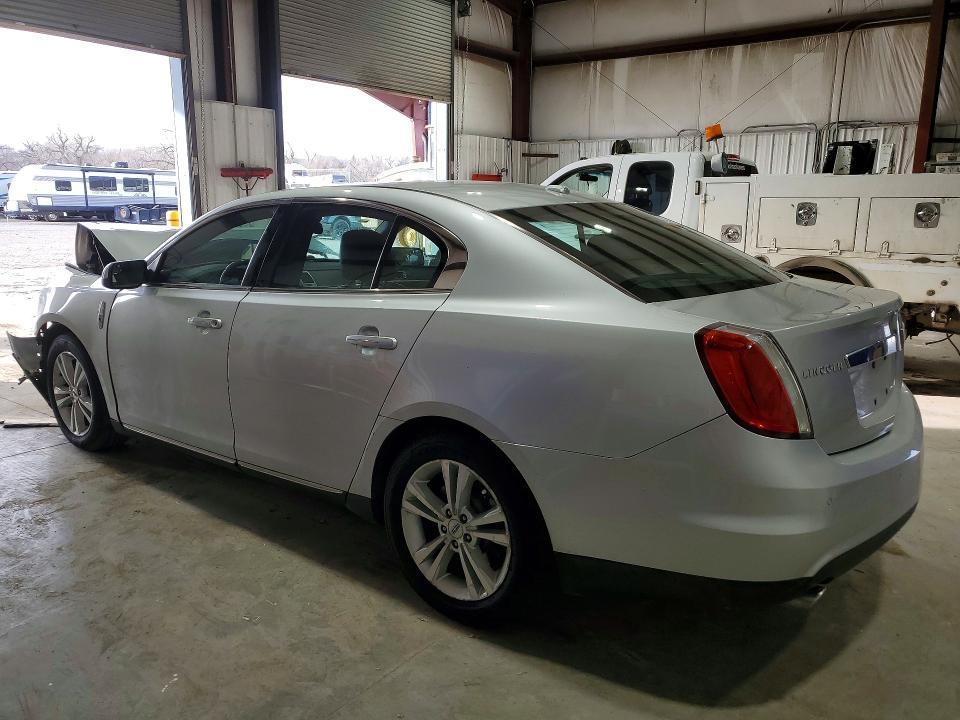 2010 Lincoln MKS
