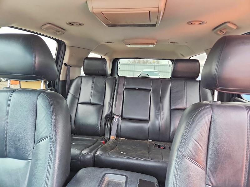 2012 Chevrolet Suburban C1500 lt