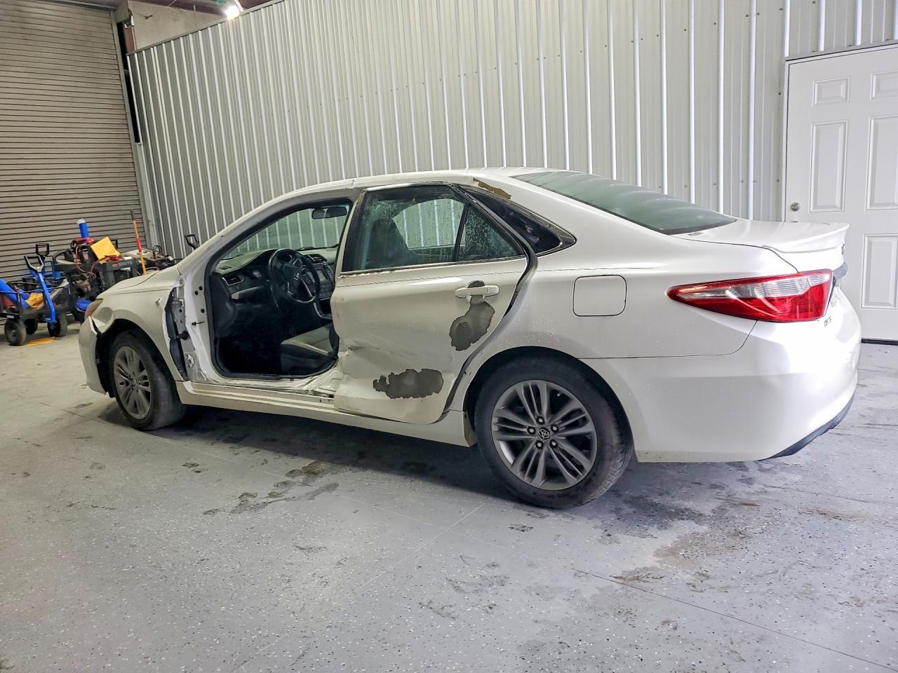 2015 Toyota Camry se
