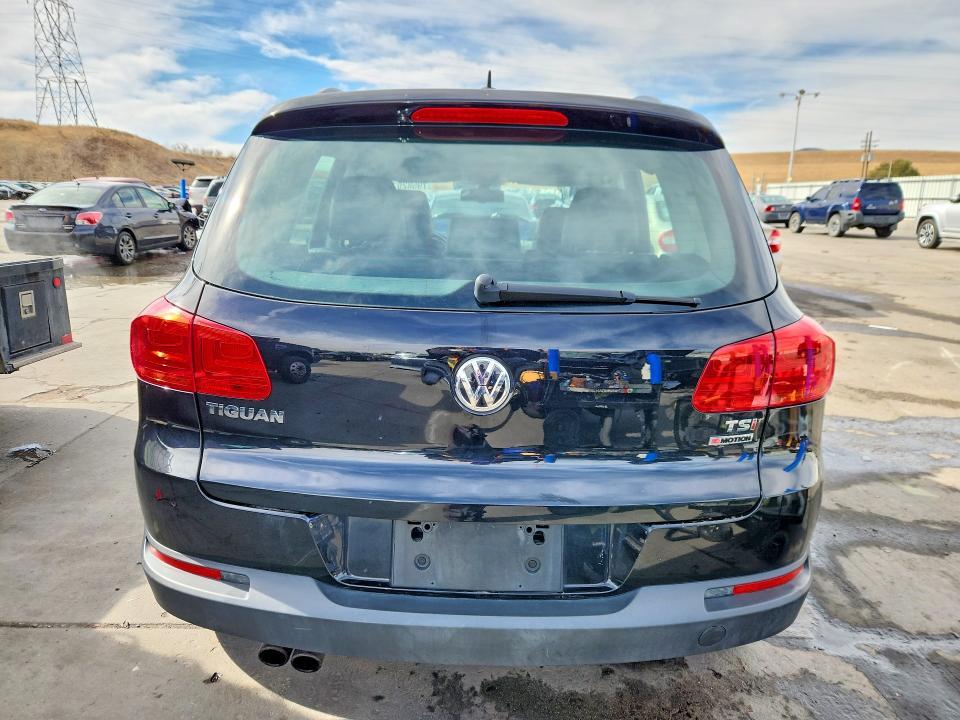 2016 Volkswagen Tiguan s