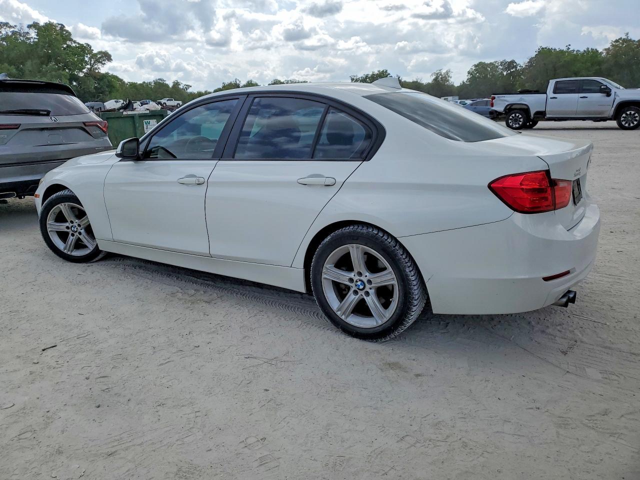 2013 BMW 328 i