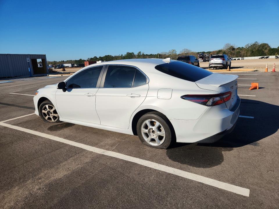 2023 Toyota Camry le