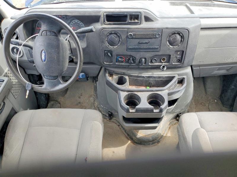 2014 Ford Econoline E250 van