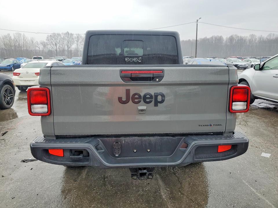 2022 Jeep Gladiator Sport