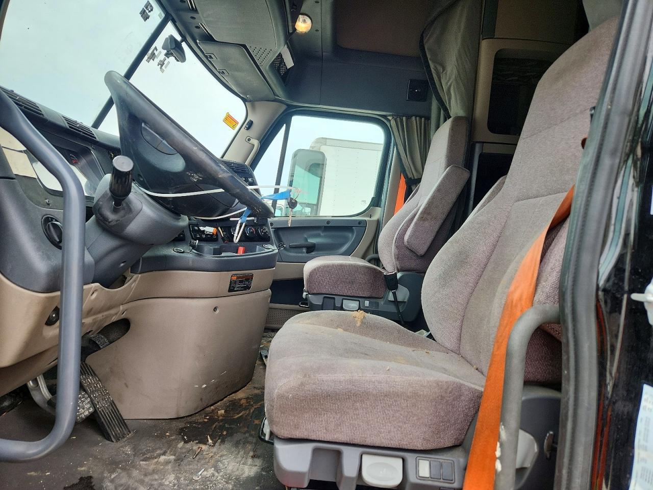 2020 Freigliner 2020 Freightliner Cascadia 125 Semi Truck