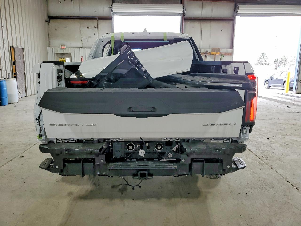 2025 GMC Sierra Denali