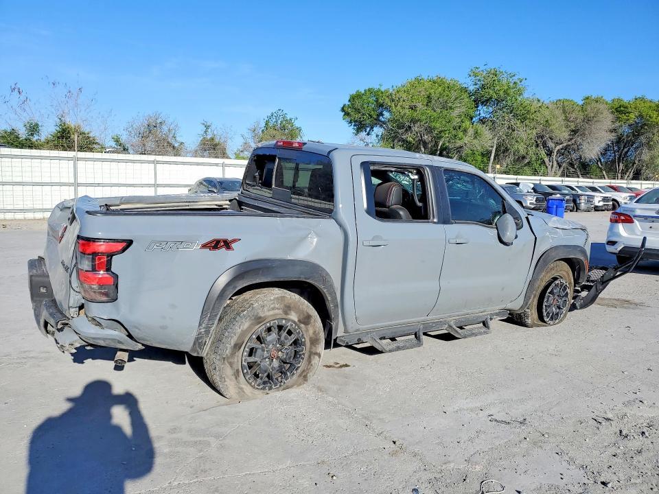 2023 Nissan Frontier Pro-4x
