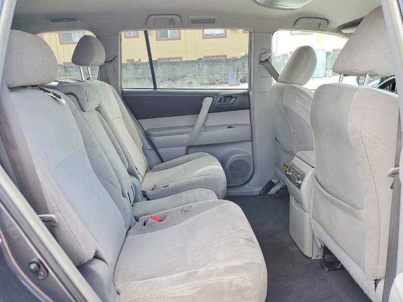 2013 Toyota Highlander Base