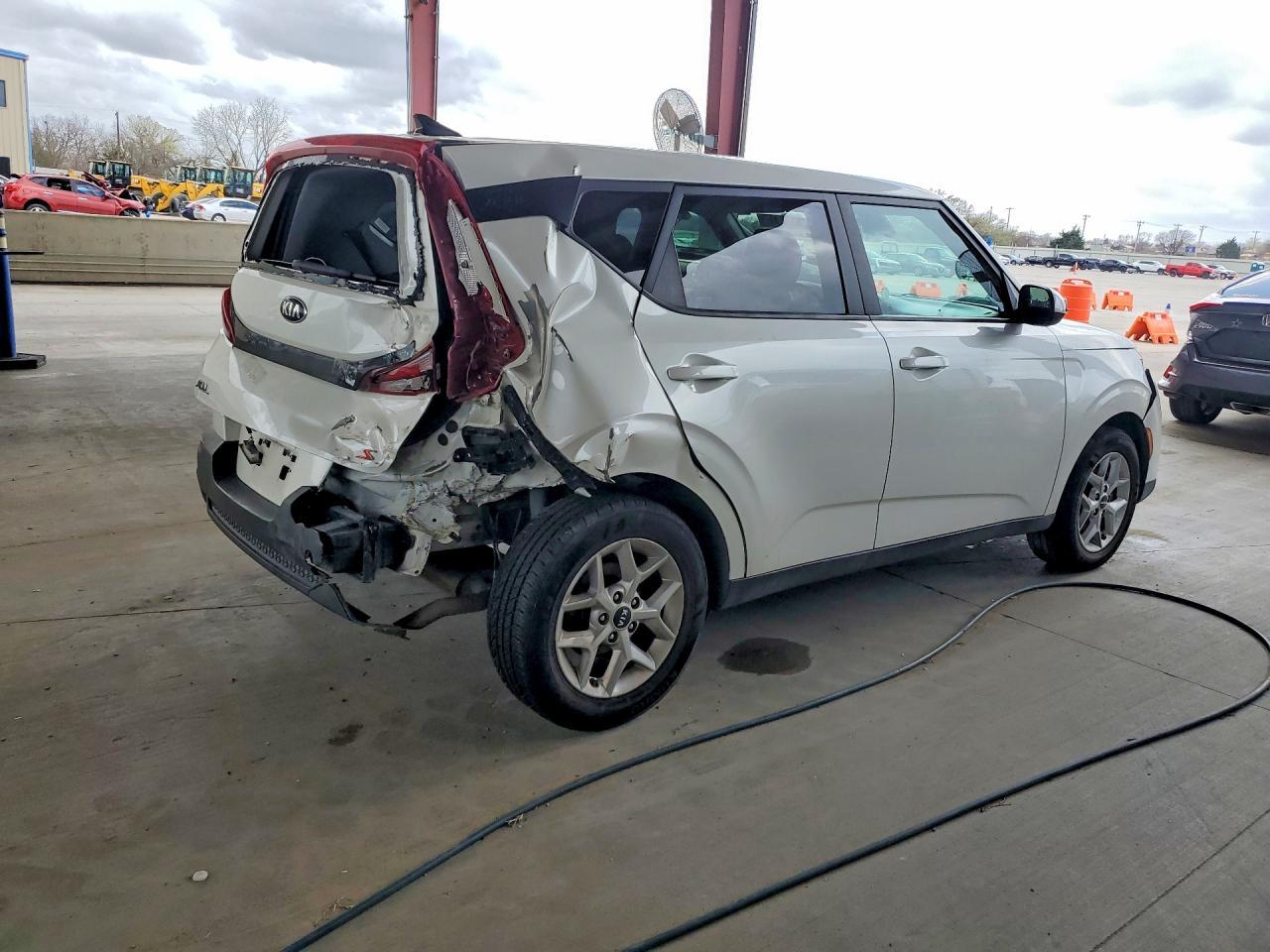 2021 KIA Soul s
