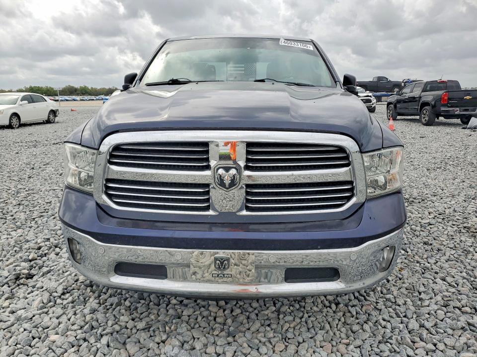 2015 Dodge RAM 1500 SLT