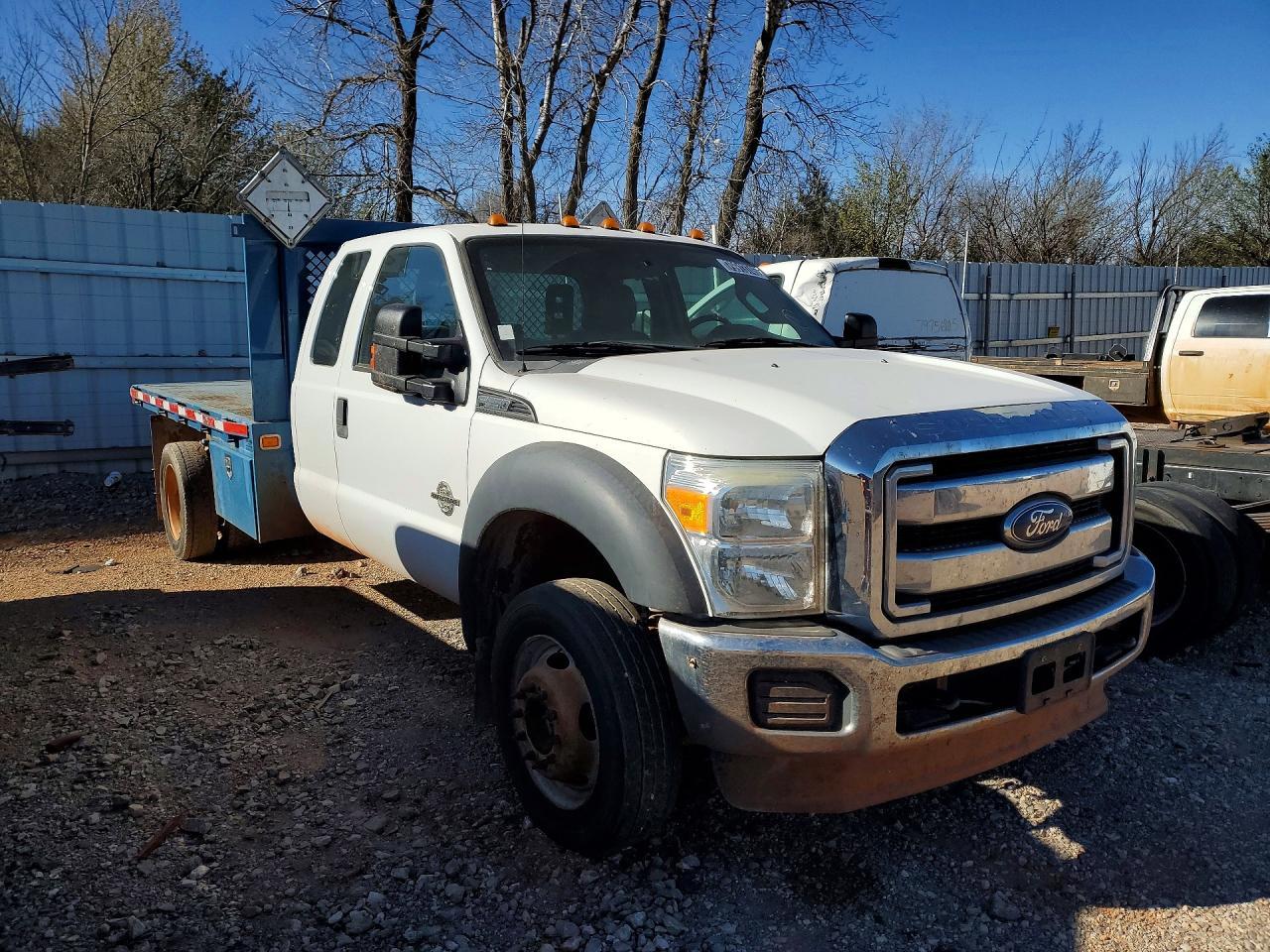 2014 Ford F550 Super Duty Flatbed Truck